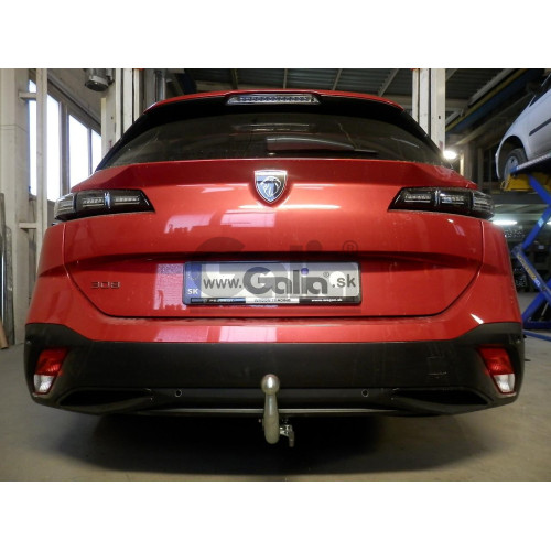 P049A GALIA Полностью оцинкованный фаркоп на Citroen C5 X 2022-, Peugeot 308 SW универсал 2022-, Peugeot 408 2022-, Peugeot 408X 2022-, Opel Astra L универсал 2022-, DS DS4 2021-. Тип шара: A. Невидимый вырез бампера. Нагрузки: 1600/80 кг, масса фаркопа 1