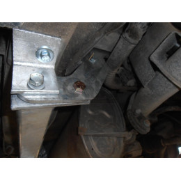 R046C GALIA Полностью оцинкованный фаркоп на Renault Scenic RX4 1999-2007. Тип шара: C (горизонтальный съемный). Установка без снятия и выреза бампера. Нагрузк