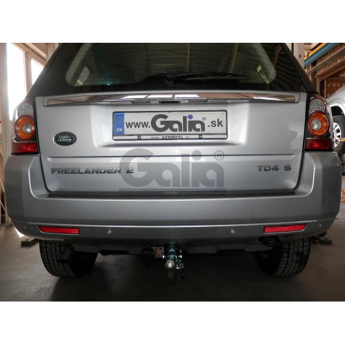R094C GALIA Полностью оцинкованный фаркоп на Land Rover Freelander II 2008-2015. Тип шара: C (горизонтальный съемный). Невидимый вырез бампера. Нагрузки: 2300/145 кг, масса фаркопа 17,17 кг
