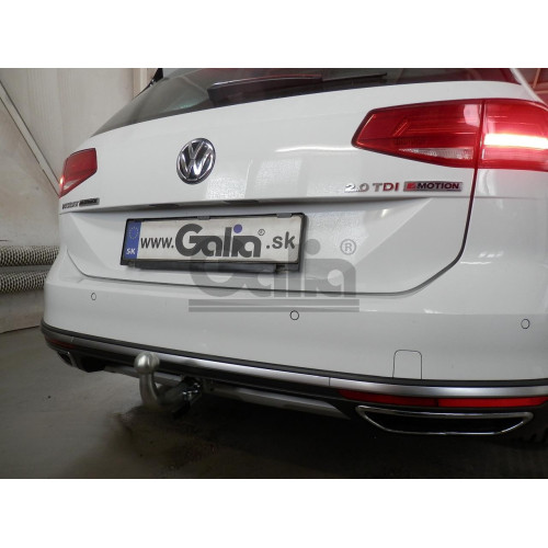 V081A GALIA Полностью оцинкованный фаркоп на Volkswagen Passat B8 седан/универсал 08/2014-2023, в т.ч. Alltrack B8 2015-2023, Skoda Superb 3 седан/универсал 03/2015-2024. Подрозетник убирается за бампер. Тип шара: A. Невидимый вырез бампера. Нагрузки: 220