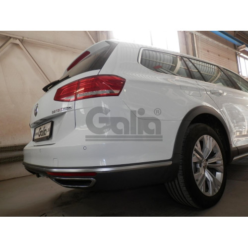 V081A GALIA Полностью оцинкованный фаркоп на Volkswagen Passat B8 седан/универсал 08/2014-2023, в т.ч. Alltrack B8 2015-2023, Skoda Superb 3 седан/универсал 03/2015-2024. Подрозетник убирается за бампер. Тип шара: A. Невидимый вырез бампера. Нагрузки: 220