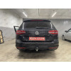 V081A GALIA Полностью оцинкованный фаркоп на Volkswagen Passat B8 седан/универсал 08/2014-2023, в т.ч. Alltrack B8 2015-2023, Skoda Superb 3 седан/универсал 03/2015-2024. Подрозетник убирается за бампер. Тип шара: A. Невидимый вырез бампера. Нагрузки: 220