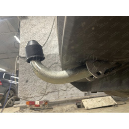 V081A GALIA Полностью оцинкованный фаркоп на Volkswagen Passat B8 седан/универсал 08/2014-2023, в т.ч. Alltrack B8 2015-2023, Skoda Superb 3 седан/универсал 03/2015-2024. Подрозетник 