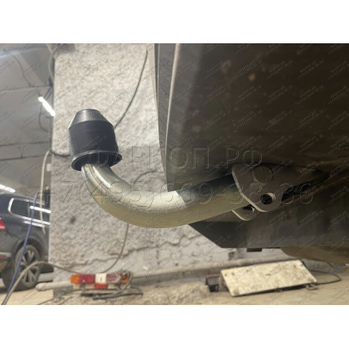 V081A GALIA Полностью оцинкованный фаркоп на Volkswagen Passat B8 седан/универсал 08/2014-2023, в т.ч. Alltrack B8 2015-2023, Skoda Superb 3 седан/универсал 03/2015-2024. Подрозетник убирается за бампер. Тип шара: A. Невидимый вырез бампера. Нагрузки: 220