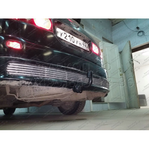 O 54 AUTO-HAK Фаркоп для Toyota Picnic 5 дверей 1996-2001, Toyota Ipsum 1995-2001, Toyota Avensis Verso 1995-2001. Требуется подрезка бампера. Тип шара: A. Нагрузки: 1500/60 кг, масса фаркопа 15,3 кг