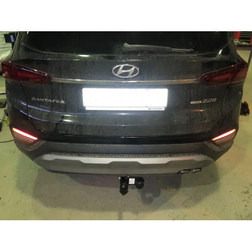 3877.12 SHERIFF Фаркоп на Hyundai Santa Fe 2018-2021, Kia Sorento Prime 2015-2020. Необходима подрезка бампера. Тип шара: A. Нагрузки: 2500/120 кг, масса фаркопа 19 кг (без электрики в комплекте)