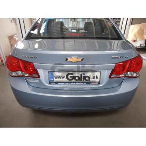 C066C GALIA Полностью оцинкованный фаркоп на Chevrolet Cruze седан/хетчбек 2009-2016. Подрозетник убирается за бампер. Тип шара: C (горизонтальный съемный). Невидимый вырез бампера. Нагрузки: 1800/75 кг, масса фаркопа 17,17 кг