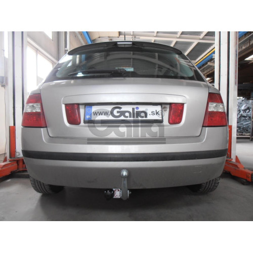 F073C GALIA Полностью оцинкованный фаркоп на FIAT Stilo хетчбек 3/5 дверей 2001-2007. Тип шара: C (горизонтальный съемный). Невидимый вырез бампера. Нагрузки: 1300/60 кг, масса фаркопа 18,35 кг