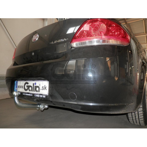 F108C GALIA Полностью оцинкованный фаркоп на FIAT Linea 2007-2015. Подрозетник убирается за бампер. Тип шара: C (горизонтальный съемный). Невидимый вырез бампера. Нагрузки: 1200/70 кг, масса фаркопа 19,06 кг