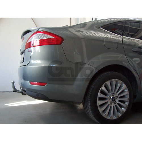 F112C GALIA Полностью оцинкованный фаркоп на Ford Mondeo хетчбек 5 дверей 2007-2015. Подрозетник убирается за бампер. Тип шара: C (горизонтальный съемный). Без выреза бампера. Нагрузки: 2000/80 кг, масса фаркопа 14,87 кг