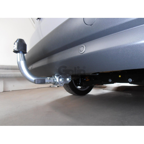 F114C GALIA Полностью оцинкованный фаркоп на Ford Galaxy 2006-2015, Ford S-MAX 2006-2015. Подрозетник убирается за бампер. Тип шара: C (горизонтальный съемный). Невидимый вырез бампера. Нагрузки: 1800/100 кг, масса фаркопа 16,47 кг