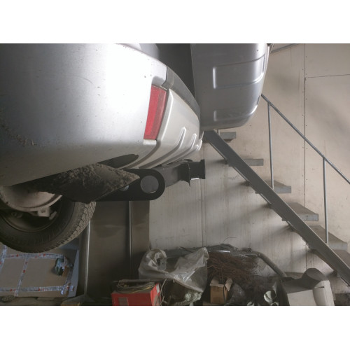 FA 0978-E Бизон Фаркоп на Mitsubishi Pajero IV 2007-2020, Mitsubishi Pajero III 2000-2007 без подрезки бампера. Тип шара: E (легкосъемный шар под квадрат). Нагрузки: 3500/120 кг. Не комплектуется электрикой