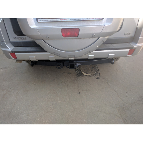 FA 0978-E Бизон Фаркоп на Mitsubishi Pajero IV 2007-2020, Mitsubishi Pajero III 2000-2007 без подрезки бампера. Тип шара: E (легкосъемный шар под квадрат). Нагрузки: 3500/120 кг. Не комплектуется электрикой