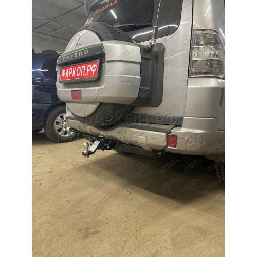 FA 0978-E Бизон Фаркоп на Mitsubishi Pajero IV 2007-2020, Mitsubishi Pajero III 2000-2007 без подрезки бампера. Тип шара: E (легкосъемный шар под квадрат). Нагрузки: 3500/120 кг. Не комплектуется электрикой
