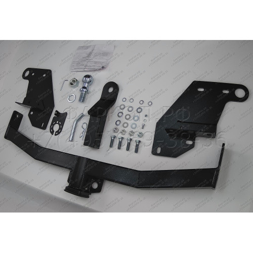 FA 0978-E Бизон Фаркоп на Mitsubishi Pajero IV 2007-2020, Mitsubishi Pajero III 2000-2007 без подрезки бампера. Тип шара: E (легкосъемный шар под квадрат). Нагрузки: 3500/120 кг. Не комплектуется электрикой