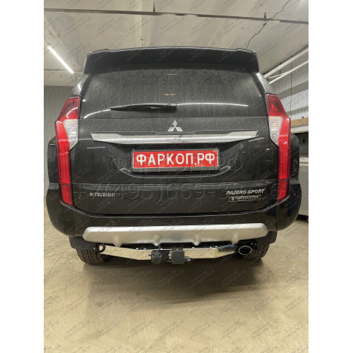 FA 1005-E(N) Бизон Фаркоп с хромированной накладкой на Mitsubishi Pajero Sport II 2008-2016, Mitsubishi Pajero Sport III 2016-2021 без подрезки бампера. Тип шара: E (легкосъемный шар под квадрат). Нагрузки: 3200/120 кг. Не комплектуется электрикой