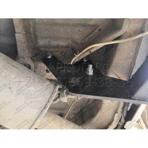 H.T52.A HALTY Фаркоп на Toyota Granvia 1995-2004, Toyota Grand Hiace 1999-2002, Toyota Hiace H12, H22, H18, H28 1995-2005 без подрезки бампера. Тип шара: A. Нагрузки: 750/75 кг, масса фаркопа 14,8 кг