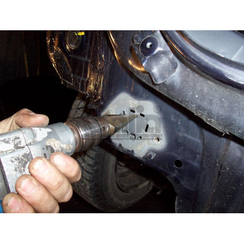 H079C GALIA Полностью оцинкованный фаркоп на Honda Jazz 2008-2014, Honda Fit 2008-2013. Тип шара: C (горизонтальный съемный). Невидимый вырез бампера. Нагрузки: 1100/82 кг, масса фаркопа 18,36 кг