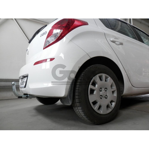 H080C GALIA Полностью оцинкованный фаркоп на Hyundai i20 2008-2014. Тип шара: C (горизонтальный съемный). Невидимый вырез бампера. Нагрузки: 1100/50 кг, масса фаркопа 15,47 кг