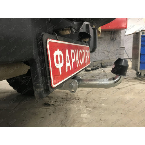 J008A GALIA Полностью оцинкованный фаркоп на Jeep Wrangler JK 2007-2018, JL 2018-. Подрозетник убирается за бампер. Тип шара: A. Установка без снятия и выреза бампера. Нагрузки: 3500/170 кг, масса фаркопа 8,52 кг