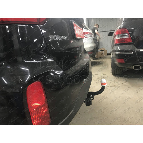 7231 Трейлер Фаркоп для Hyundai Santa Fe 2012-2018, в т.ч. Hyundai Santa Fe Premium 2016-2018, Kia Sorento 2012-2015. Требуется подрезка бампера. Тип шара: A. Нагрузки: 1000/50 кг, масса фаркопа 18,7 кг (без электрики в комплекте)