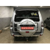 91310-A MOTODOR Фаркоп с оцинкованным шаром на Mitsubishi Pajero III 2000-2007, Mitsubishi Pajero lV 2007-2020 без выреза в бампере. Тип шара: A. Нагрузки: 2000/100 кг, масса фаркопа 20,6 кг (без электрики в комплекте)
