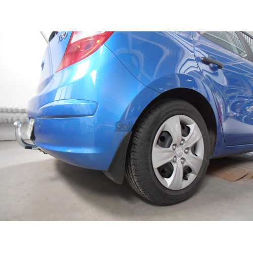 K029C GALIA Полностью оцинкованный фаркоп на Hyundai i30 хетчбек FD 2007-2010, Kia Ceed хетчбек 2006-2012, в т.ч. Kia Pro-Ceed. Тип шара: C (горизонтальный съемный). Невидимый вырез бампера. Нагрузки: 1500/75 кг, масса фаркопа 16,87 кг