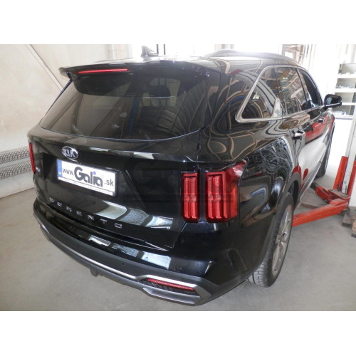 K050V GALIA Полностью оцинкованный фаркоп на Kia Sorento MQ4 2020-, Hyundai Santa Fe 2020-2023. Тип шара: AV (вертикальное быстросъемное крепление шара на ключе). Установка без выреза бампера. Нагрузки: 2600/120 кг, масса фаркопа 18,35 кг