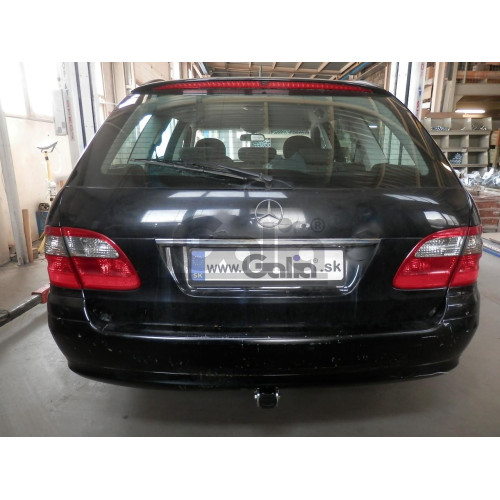 M139C GALIA Полностью оцинкованный фаркоп на Mercedes E-Class s211 универсал, в т.ч. 4WD 2002-2009. Подрозетник убирается за бампер. Тип шара: C (горизонтальный съемный). Установка без выреза бампера. Нагрузки: 2100/100 кг, масса фаркопа 19,95 кг