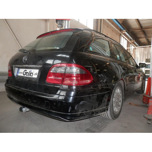 M139C GALIA Полностью оцинкованный фаркоп на Mercedes E-Class s211 универсал, в т.ч. 4WD 2002-2009. Подрозетник убирается за бампер. Тип шара: C (горизонтальный съемный). Установка без выреза бампера. Нагрузки: 2100/100 кг, масса фаркопа 19,95 кг
