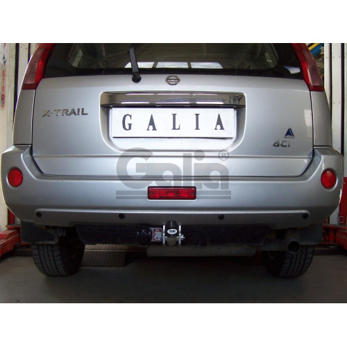 N040A GALIA Полностью оцинкованный фаркоп на Nissan X-Trail T30 2001-2007. Тип шара: A. Подрезка бампера. Нагрузки: 2100/100 кг, масса фаркопа 14,02 кг