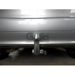 O064C GALIA Полностью оцинкованный фаркоп на Opel Meriva 2010-2017. Подрозетник убирается за бампер. Тип шара: C (горизонтальный съемный). Без выреза бампе