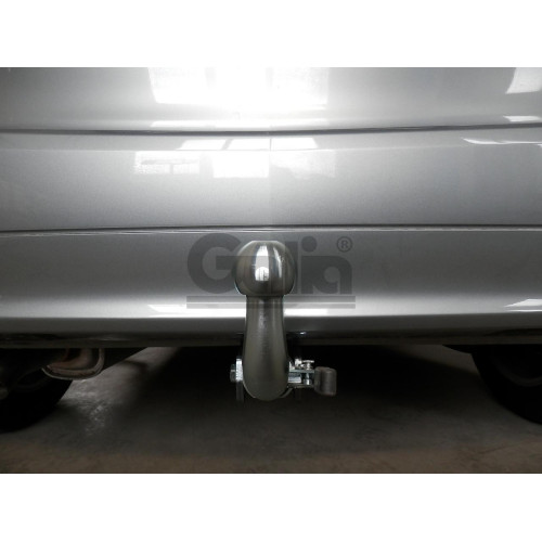 O064C GALIA Полностью оцинкованный фаркоп на Opel Meriva 2010-2017. Подрозетник убирается за бампер. Тип шара: C (горизонтальный съемный). Без выреза бампера. Нагрузки: 1500/75 кг, масса фаркопа 17,07 кг