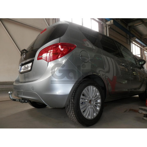 O064C GALIA Полностью оцинкованный фаркоп на Opel Meriva 2010-2017. Подрозетник убирается за бампер. Тип шара: C (горизонтальный съемный). Без выреза бампера. Нагрузки: 1500/75 кг, масса фаркопа 17,07 кг