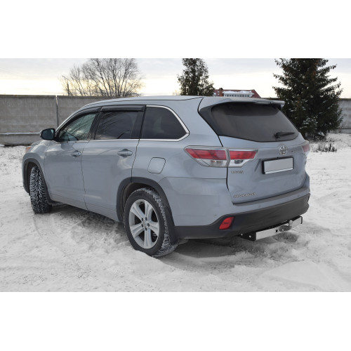 THL-13-991224.00 PT GROUP Фаркоп с нержавеющей накладкой на Toyota Highlander 2013-2020 без подрезки бампера. Тип шара: F. Нагрузки: 2500/120 кг, масса фаркопа 21,4 кг (без электрики в комплекте)