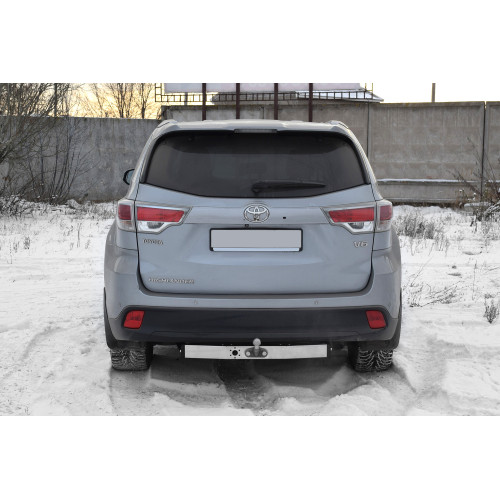 THL-13-991224.00 PT GROUP Фаркоп с нержавеющей накладкой на Toyota Highlander 2013-2020 без подрезки бампера. Тип шара: F. Нагрузки: 2500/120 кг, масса фаркопа 21,4 кг (без электрики в комплекте)
