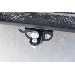 VAM-10-991122.00 PT GROUP Фаркоп на Volkswagen Amarok 2010-2022 без подрезки бампера. Тип шара: E (легкосъемный шар под квадрат). Нагрузки: 3000/100 кг, масса фаркопа 7,3 кг