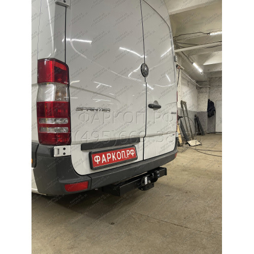 2250-F ORIS Фаркоп на Mercedes Sprinter фургон 2006-2019, 2019-, Volkswagen Crafter фургон 2006-2017 без выреза в бампере. Тип шара: F. Нагрузки: 2000/100 кг, масса фаркопа 24,8 кг (без электрики в комплекте)