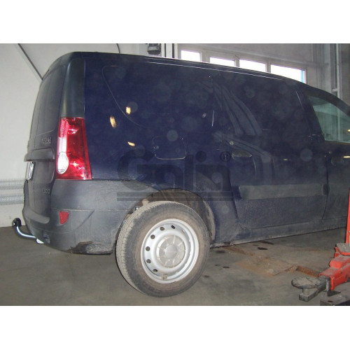 D037A GALIA Полностью оцинкованный фаркоп на Lada Largus 2012-, Dacia Logan универсал 2007-2013. Тип шара: A. Установка без снятия и выреза бампера. Нагрузки: 1300/75 кг, масса фаркопа 18,2 кг