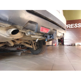 FA 0220-E Бизон Фаркоп на Nissan X-Trail T31 2007-2014. Требуется подрезка бампера. Тип шара: E (легкосъемный шар под квадрат). Нагрузки: 2200/120 кг. Не комплектуе
