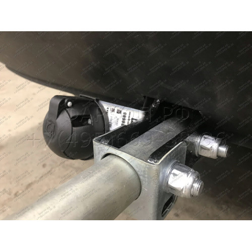 90908-A MOTODOR Фаркоп с оцинкованным шаром на Hyundai Santa Fe 2012-2018, Hyundai Grand Santa Fe 2014-2018, Kia Sorento 2012-2020, кроме Prime. Необходима подрезка бампера. Тип шара: A. Нагрузки: 1500/75 кг, масса фаркопа 16,5 кг (без электрики в комплек