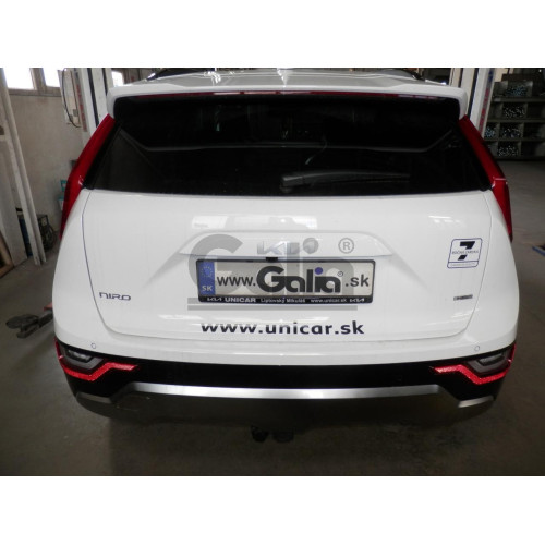 K051C GALIA Полностью оцинкованный фаркоп на Kia Niro 2021-. Тип шара: C (горизонтальный съемный). Невидимый вырез бампера. Нагрузки: 1350/100 кг, масса фаркопа 14,97 кг