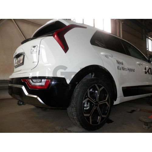 K051C GALIA Полностью оцинкованный фаркоп на Kia Niro 2021-. Тип шара: C (горизонтальный съемный). Невидимый вырез бампера. Нагрузки: 1350/100 кг, масса фаркопа 14,97 кг