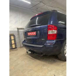 K128-F Лидер-плюс ТСУ для Kia Carnival III 2006-2014 без снятия и выреза бампера. Тип шара: F. Нагрузки: 2000/100 кг, масса фаркопа 24,16 кг (без электрики в комплек
