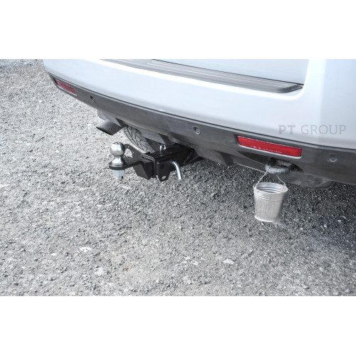 LRF-06-991122.00 PT GROUP Фаркоп на Land Rover Freelander 2006-2014 без подрезки бампера. Тип шара: E (легкосъемный шар под квадрат). Нагрузки: 2100/130 кг, масса фаркопа 15 кг (без электрики в комплекте)