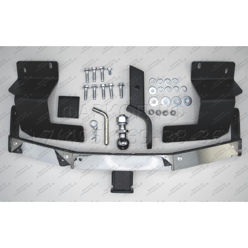 LRX-15-991124.00 PT GROUP Фаркоп с нержавеющей накладкой на Lexus RX, кроме Long, в т.ч. F Sport 2015-2019 без подрезки бампера. Тип шара: E (легкосъемный шар под квадрат). Нагрузки: 2500/120 кг, масса фаркопа 24,4 кг (без электрики в комплекте)