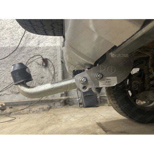M082A GALIA Полностью оцинкованный фаркоп на Mitsubishi Pajero IV 2007-2020 (без подрезки бампера), Mitsubishi Pajero III 2000-2007 3/5 дверей V7 (невидимый вырез бампера). Тип шара: A. Нагрузки: 3500/135 кг, масса фаркопа 21,42 кг