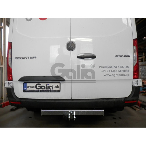 M118C GALIA Полностью оцинкованный фаркоп на Mercedes Sprinter 2006-2019, 2019- для моделей любой длины, без ступеньки, Volkswagen Crafter 2006-2017 для моделей любой длины, без ступеньки. Тип шара: C (горизонтальный съемный). Установка без снятия и вырез