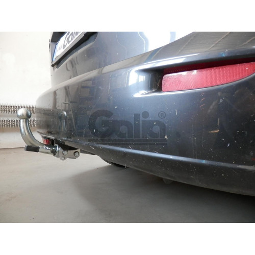 M124A GALIA Полностью оцинкованный фаркоп на Mazda 5 2005-2010, 2010-2015. Подрозетник убирается за бампер. Тип шара: A. Невидимый вырез бампера. Нагрузки: 1600/75 кг, масса фаркопа 17,01 кг