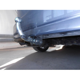 M124A GALIA Полностью оцинкованный фаркоп на Mazda 5 2005-2010, 2010-2015. Подрозетник убирается за бампер. Тип шара: A. Невидимый вырез бампера. Нагрузки: 1600/7